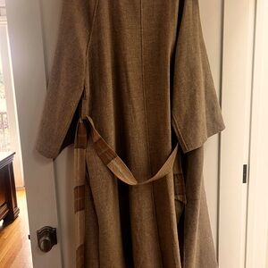 Elizabeth and James Elegant Tan Wool Coat